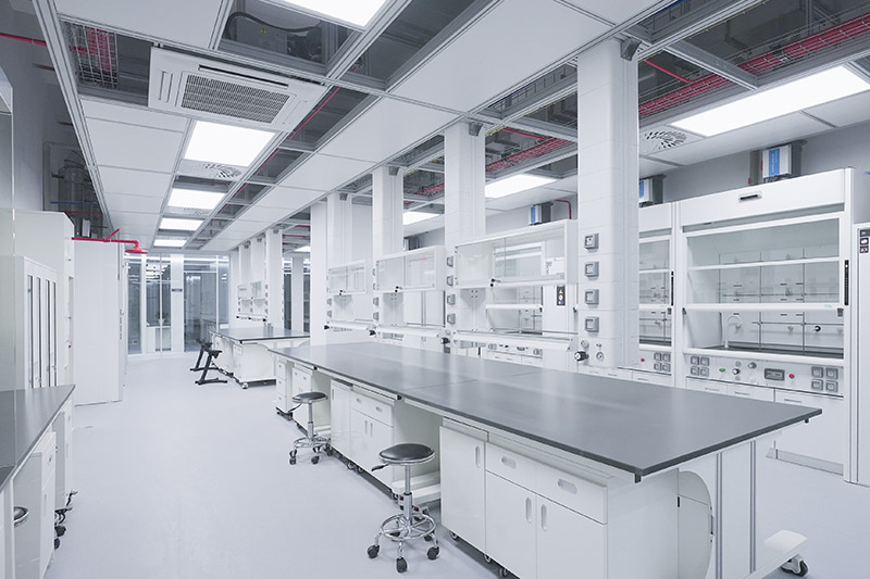 林芝实验室革新：安全与科技的现代融合